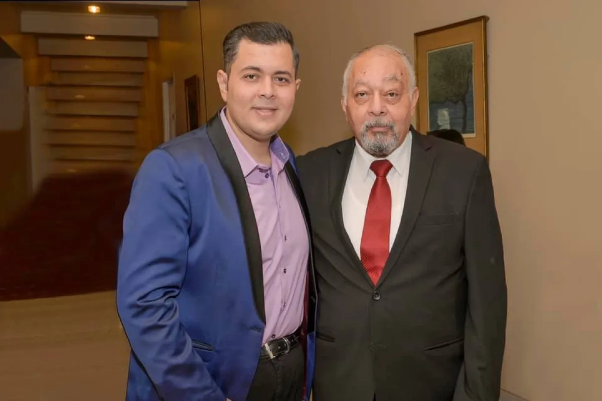 سامي مغاوري ونجله كريم - الصورة من حسابه على فيسبوك