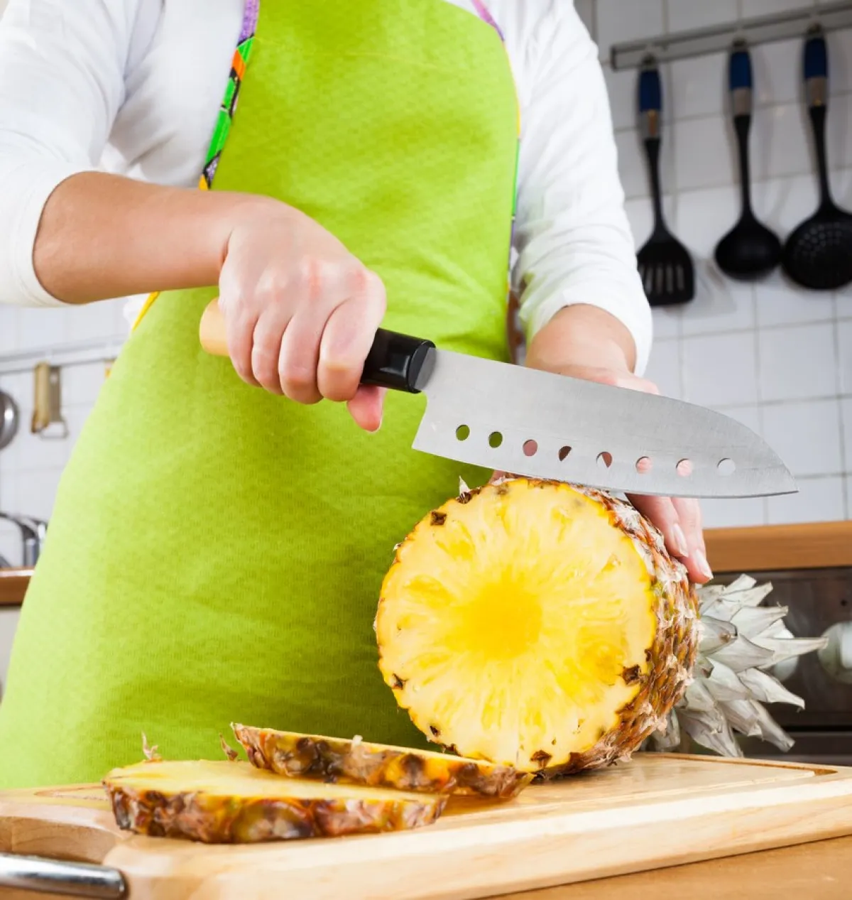 صورة لتقطيع الأناناس