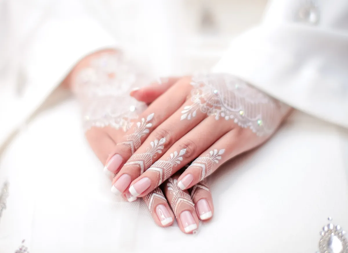 الحناء البيضاء