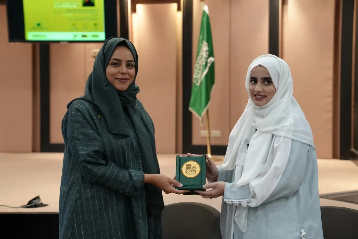 لقاء ثقافي في مكتبة الملك عبدالعزيز العامة _ الصورة من حساب مكتبة الملك عبدالعزيز العامة على تويتر