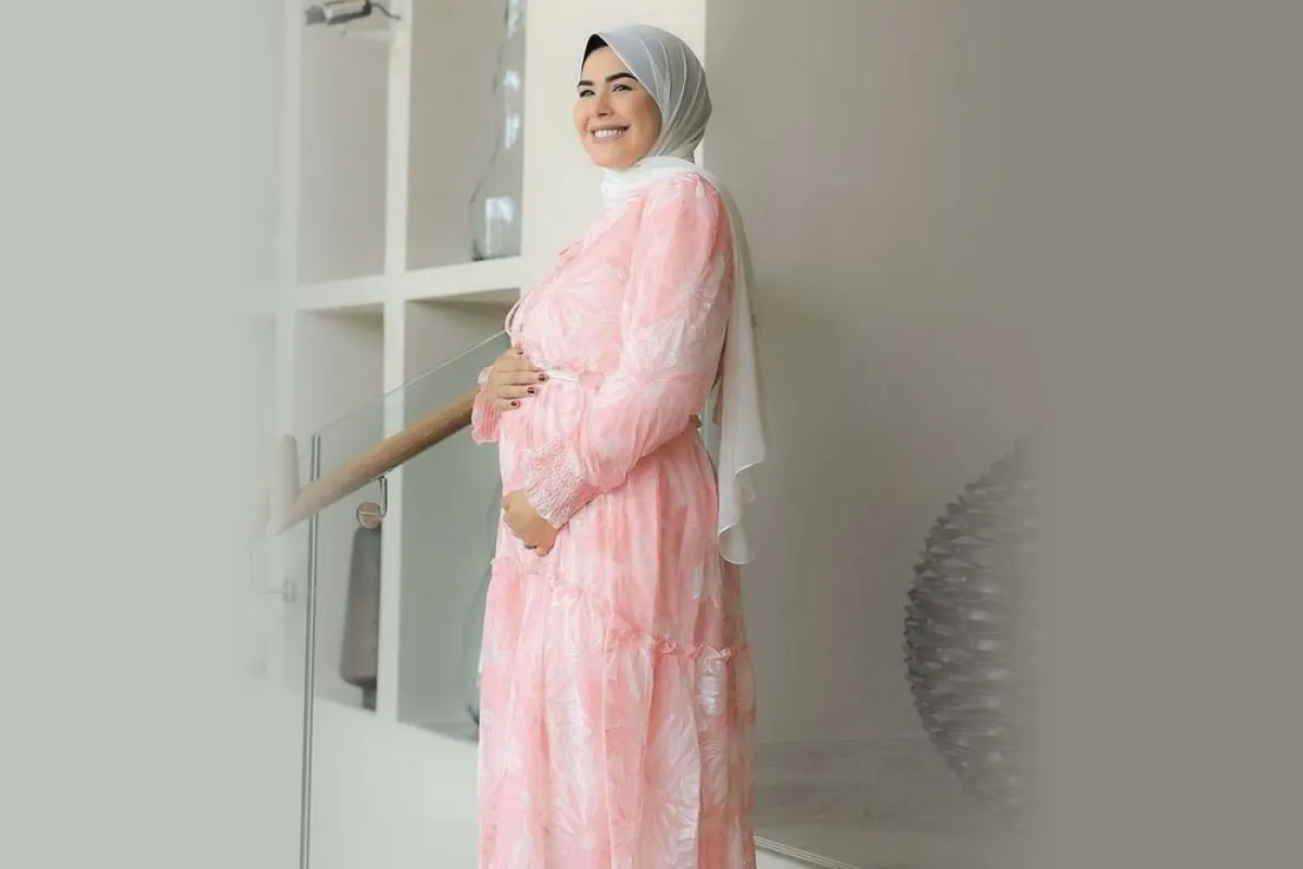 فستان مطبع من مروة حسن