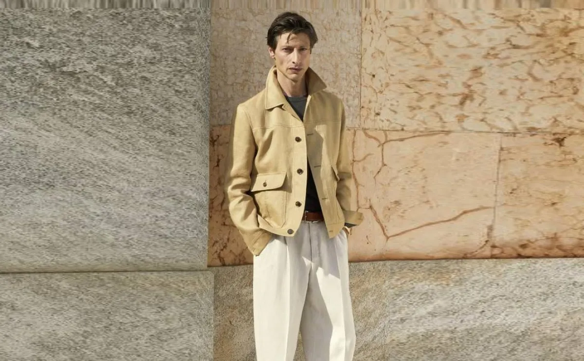 جاكيت باللون الأصفر الباستيل من بريوني Brioni