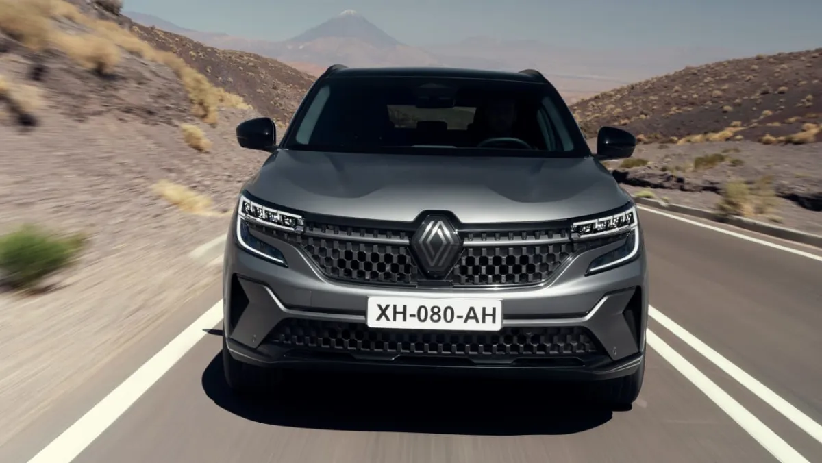 رينو اوسترال 2022