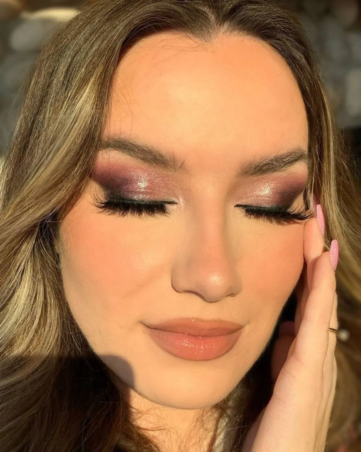 مكياج عيون ربيعي