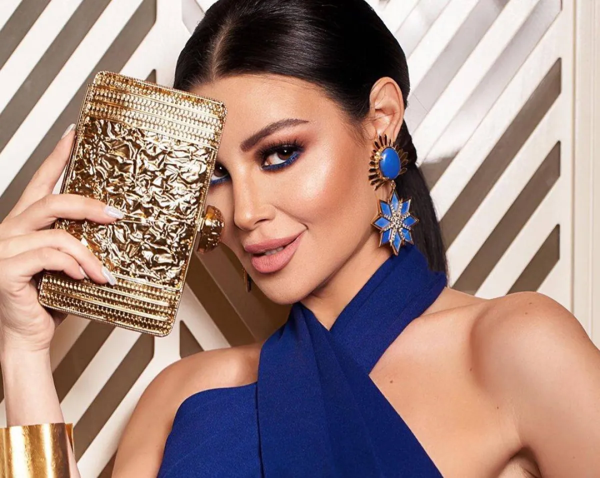 أروى جودة بتسريحات شعر مختلفة