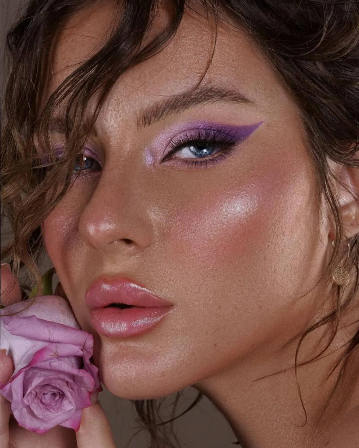 أساليب مكياج عيون عروس