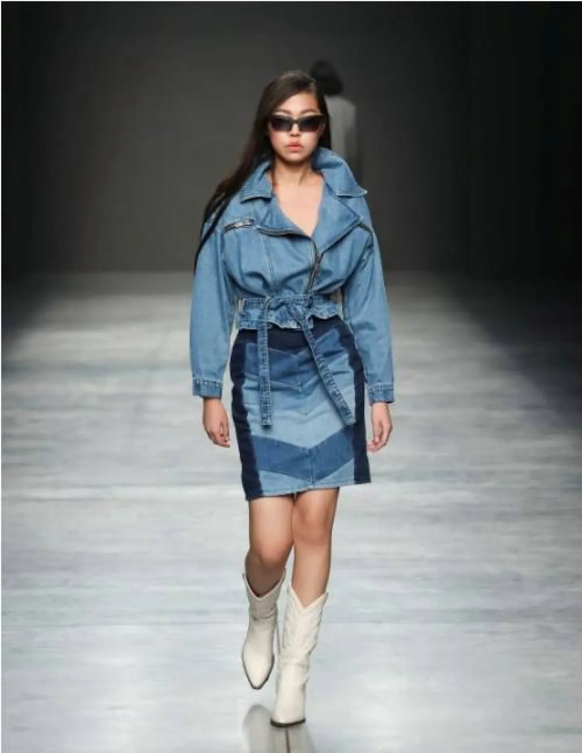 تنورة دنيم من بي إل سي في  Blcv