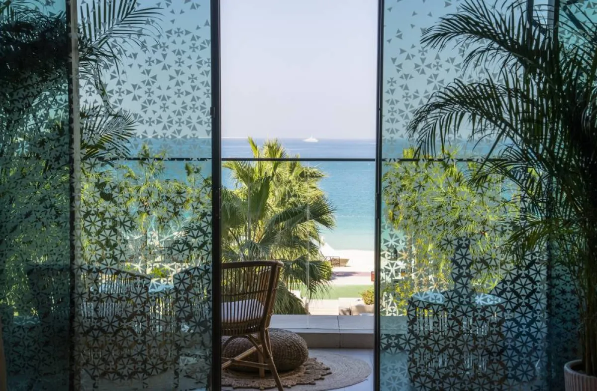 شراكة بين فندق ماندارين أورينتال جميرا دبي وڤاشرون كونستنتان 