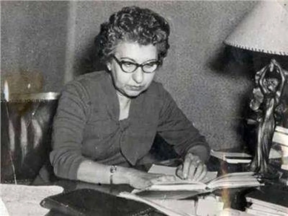 بمناسبة يوم المرأة العالمي