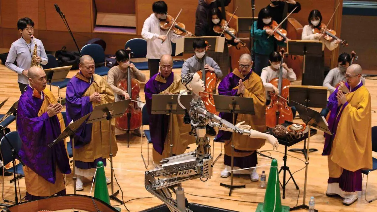 صورة لحفل موسيقي يقوده الروبوت ألتر 3