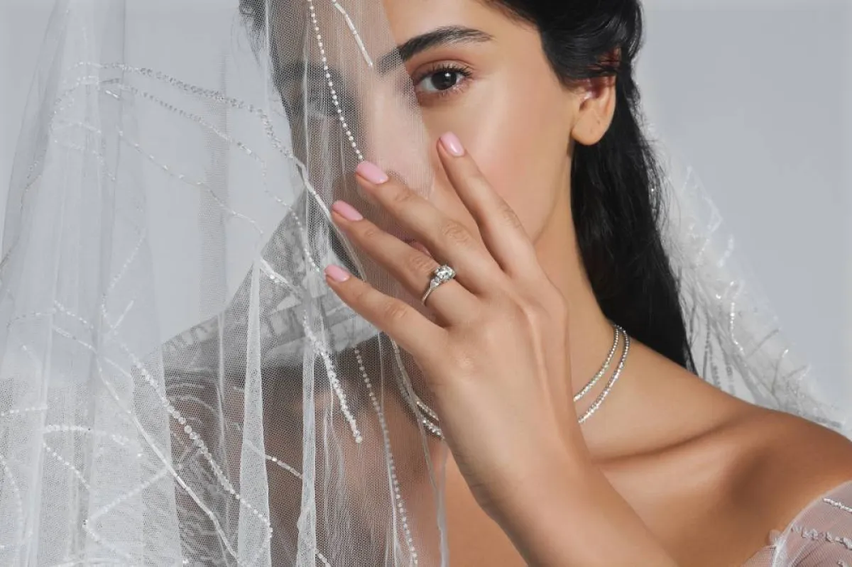 من تصاميم المصممة هبة جابر