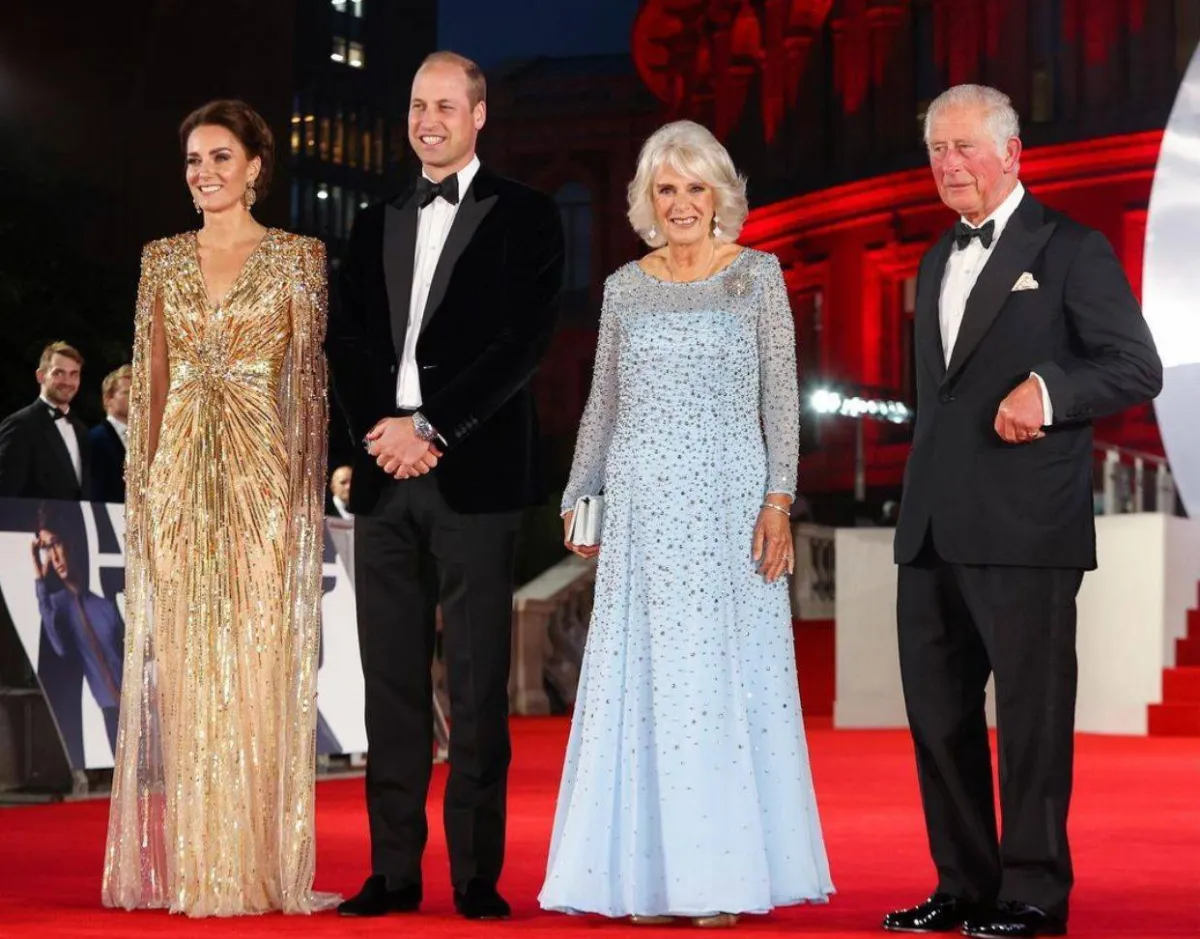 الأمير تشارلز وزوجته كاميلا والأمير ويليام وزوجته كيت- الصورة من حساب دوق ودوقة كامبردج على إنستغرام
