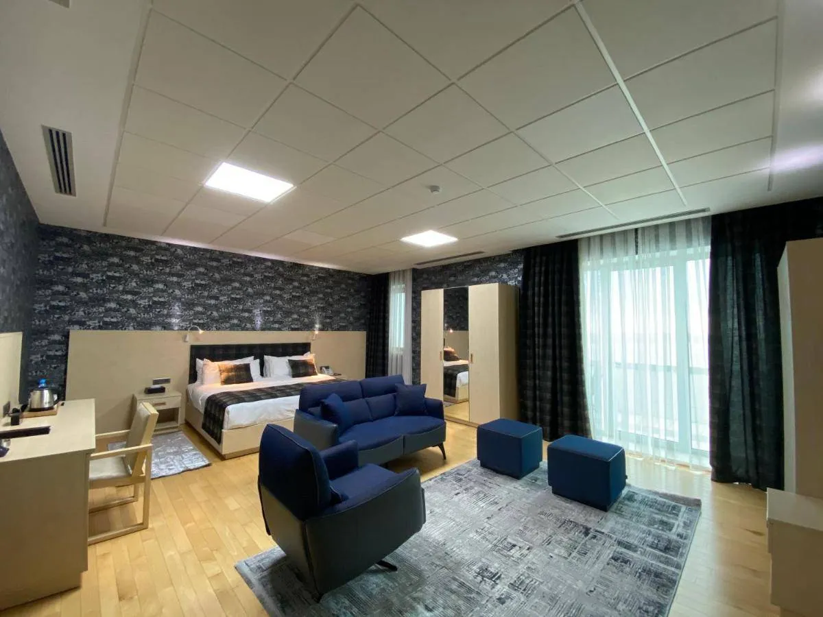 فندق بادام دارت البوتيكي