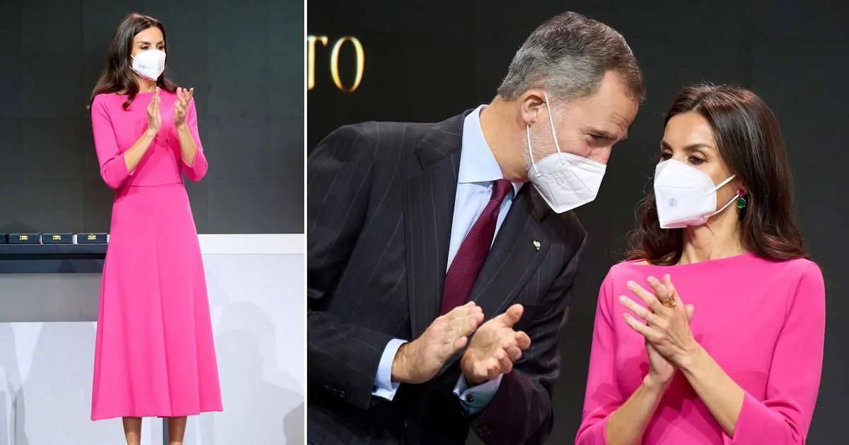 الملكة وزوجها خلال الحفل