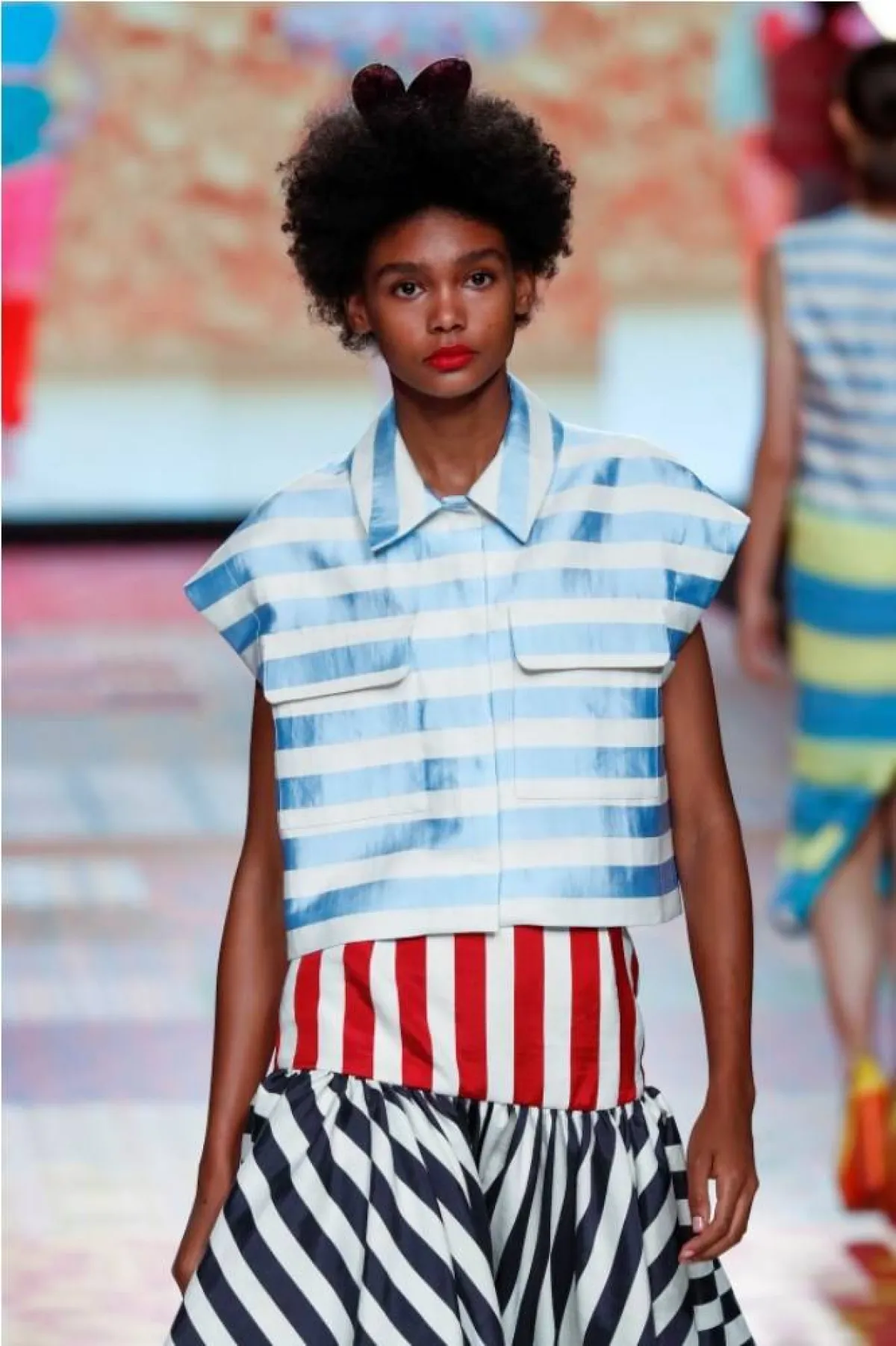 قمصان ساتان من أغاثا رويز دو لا برادا  Agatha Ruiz De L a Prada