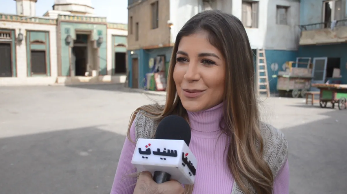 ملك قورة - تصوير محمد عربي من لوكيشن تصوير فيلمها الأخير الحب بتفاصيله في الحارة الشعبية