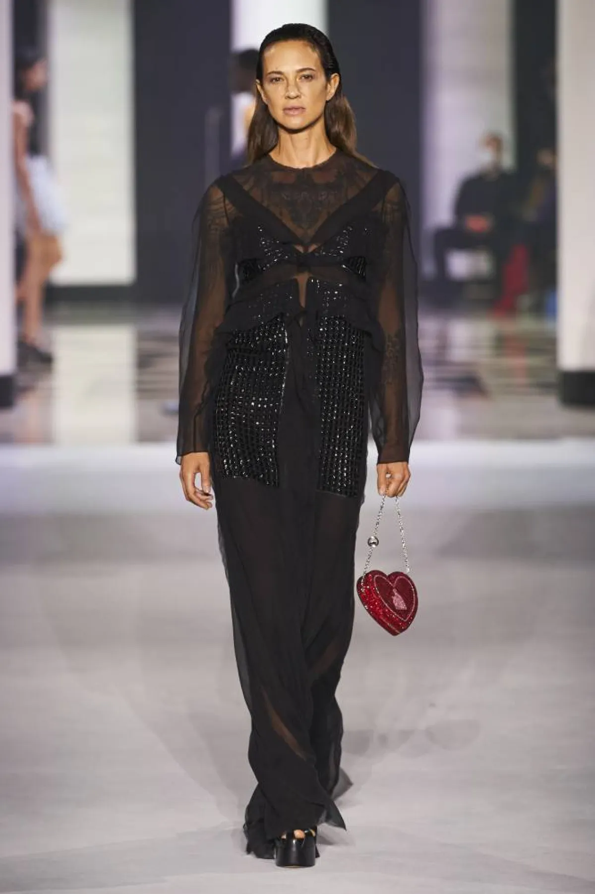 صيحات حقائب صيف 2022