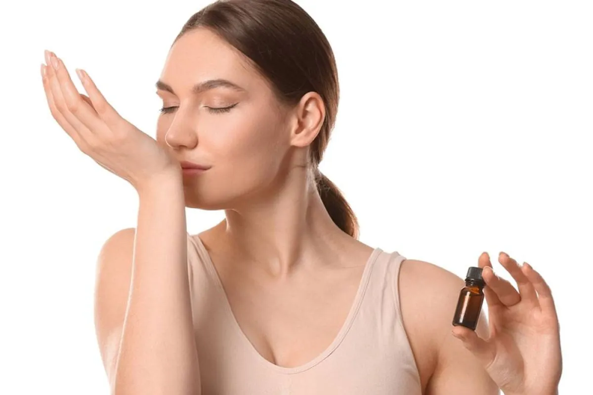 زيوت عطرية تساهم بالتخفيف من حدّة التوتر والقلق لديكِ لا تفوّتيها