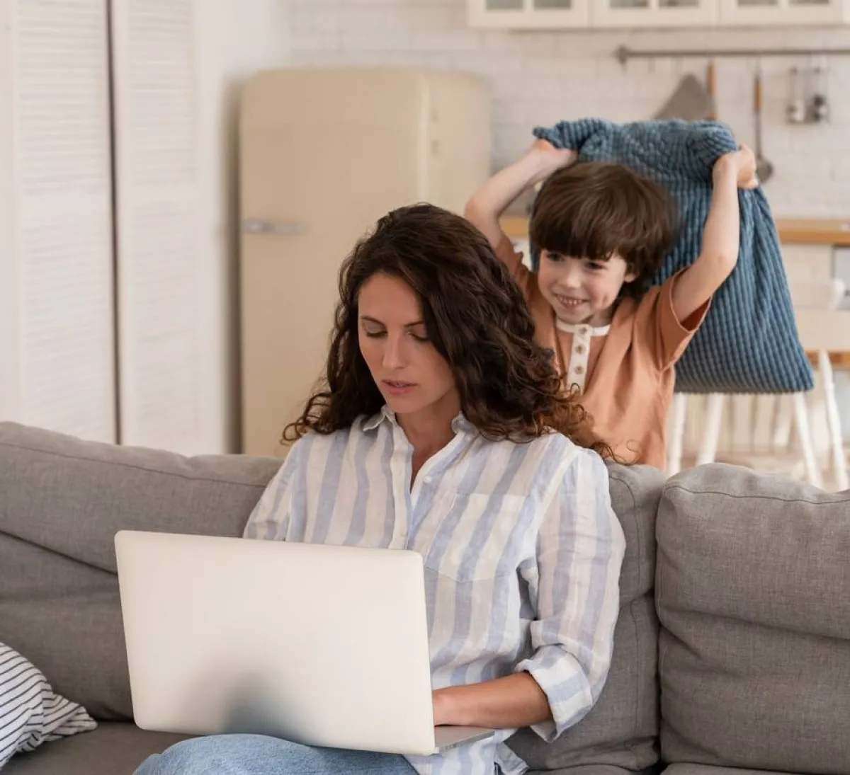 صورة لفرط نشاط الطفل