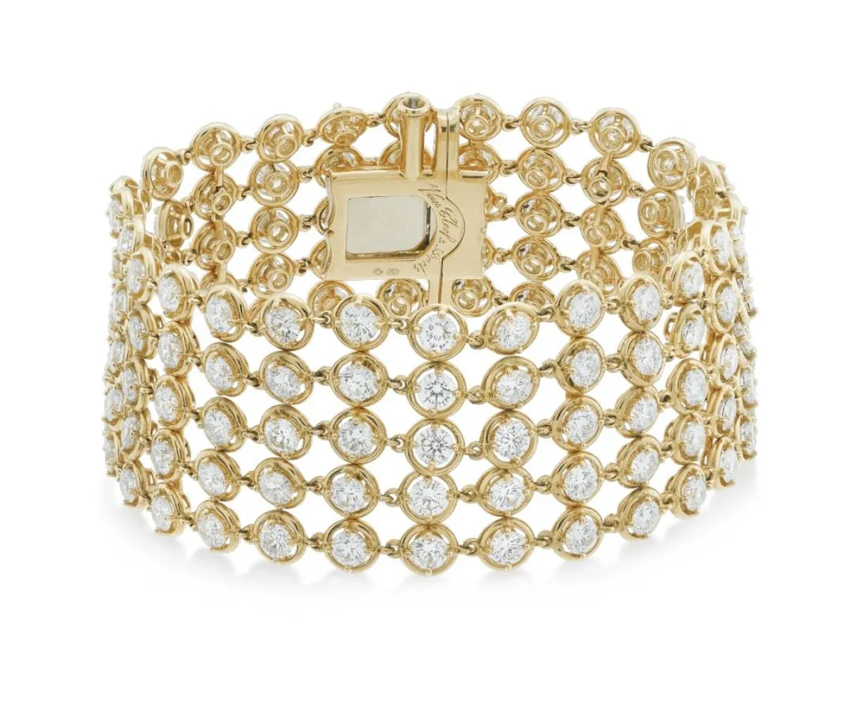 سوار مرصع بالالماس