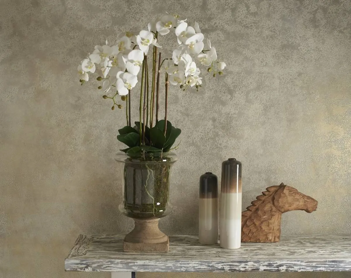 لا بدّ من أخذ إضاءة الغرفة، بالاعتبار، قبل اختيار لون الطلاء