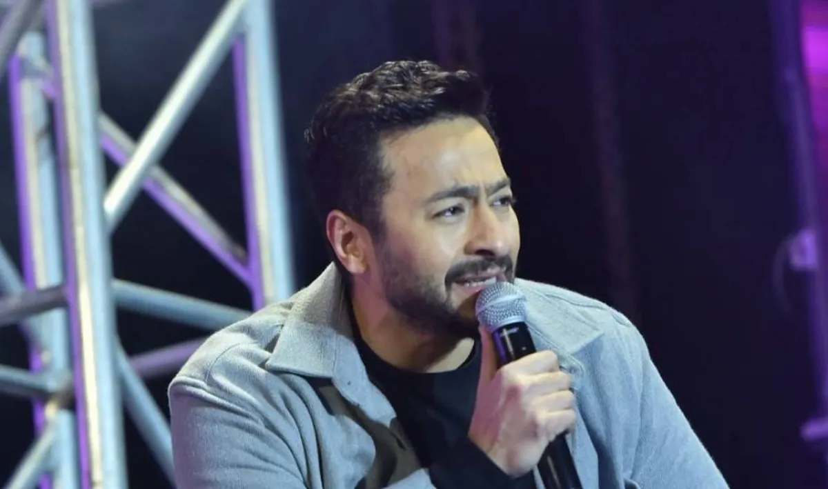 الفنان حمادة هلال - صورة من صفحته على " فيسبوك"