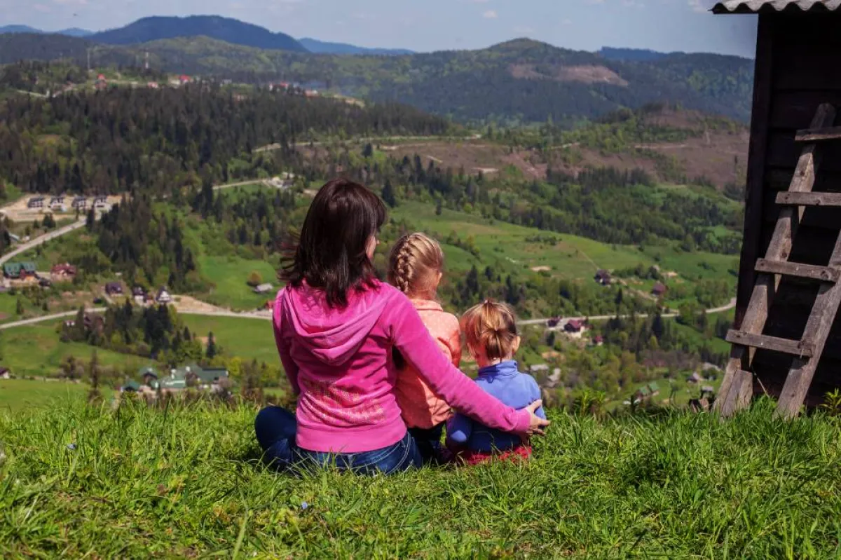 السفر مع الأطفال والاستمتاع بالحياة البرية