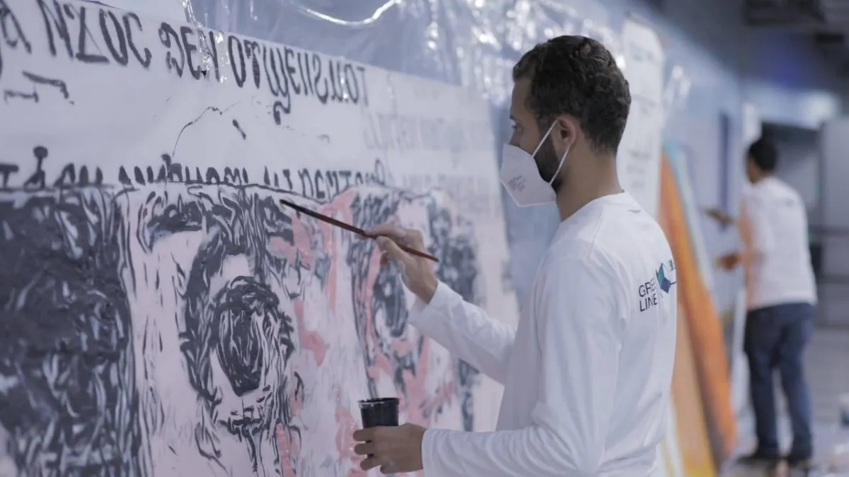 لأول مرة معرض (ناس من هليوبوليس ) بمحطة مترو الانفاق 