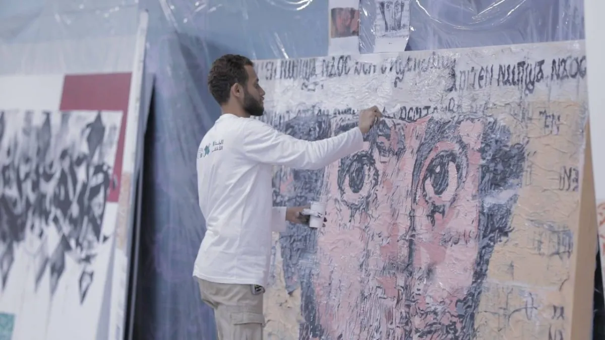 لأول مرة معرض (ناس من هليوبوليس ) بمحطة مترو الانفاق 