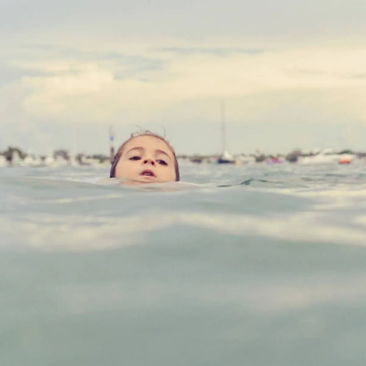 غرق الطفل