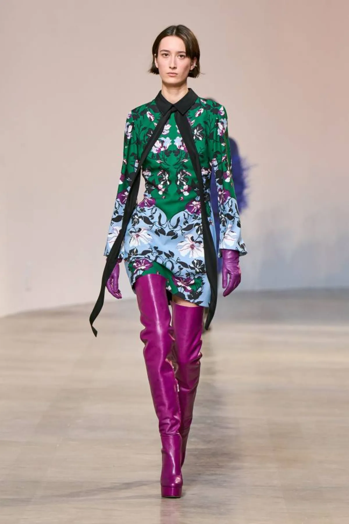 زي من إيلي صعب لخريف 2022