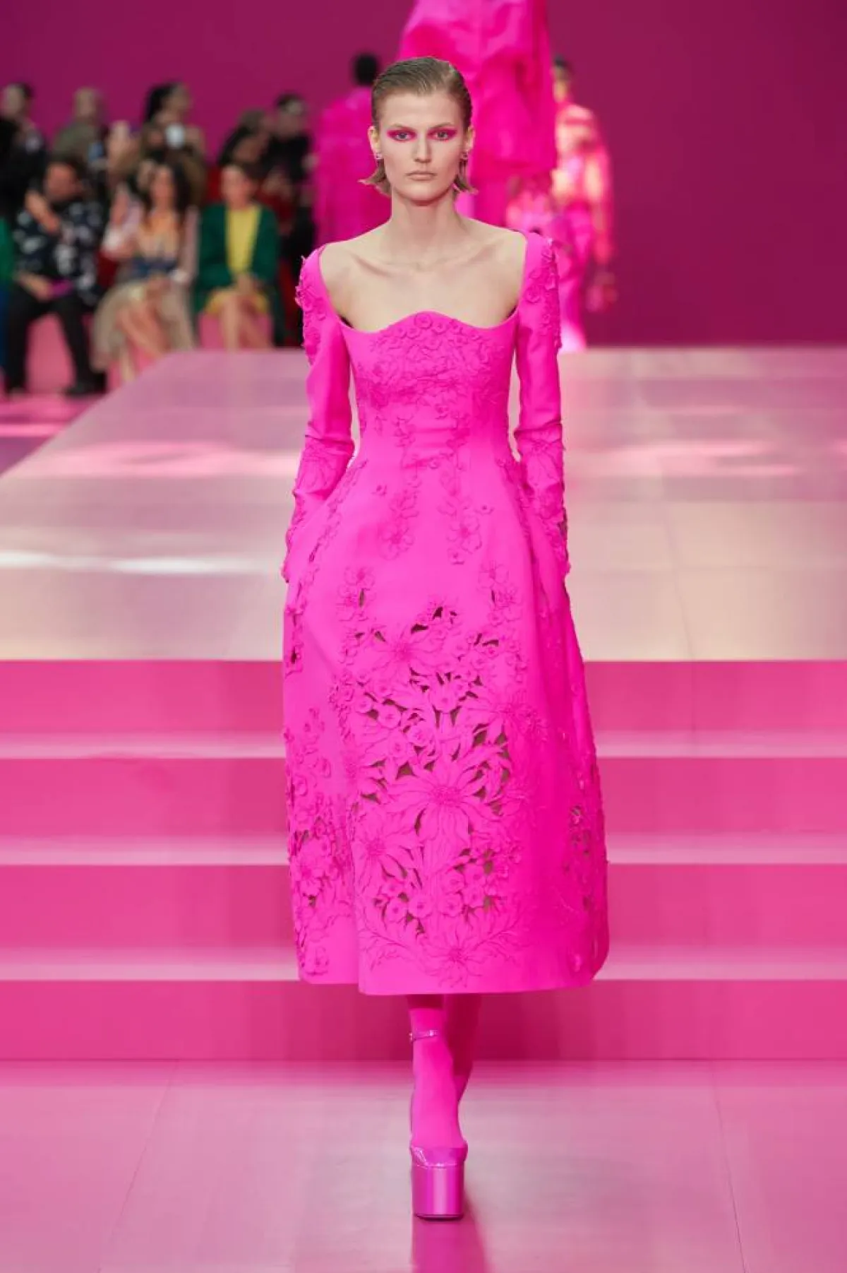 زي من فالنتينو