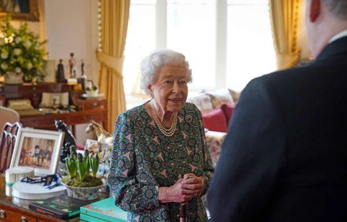 الملكة إليزابيث