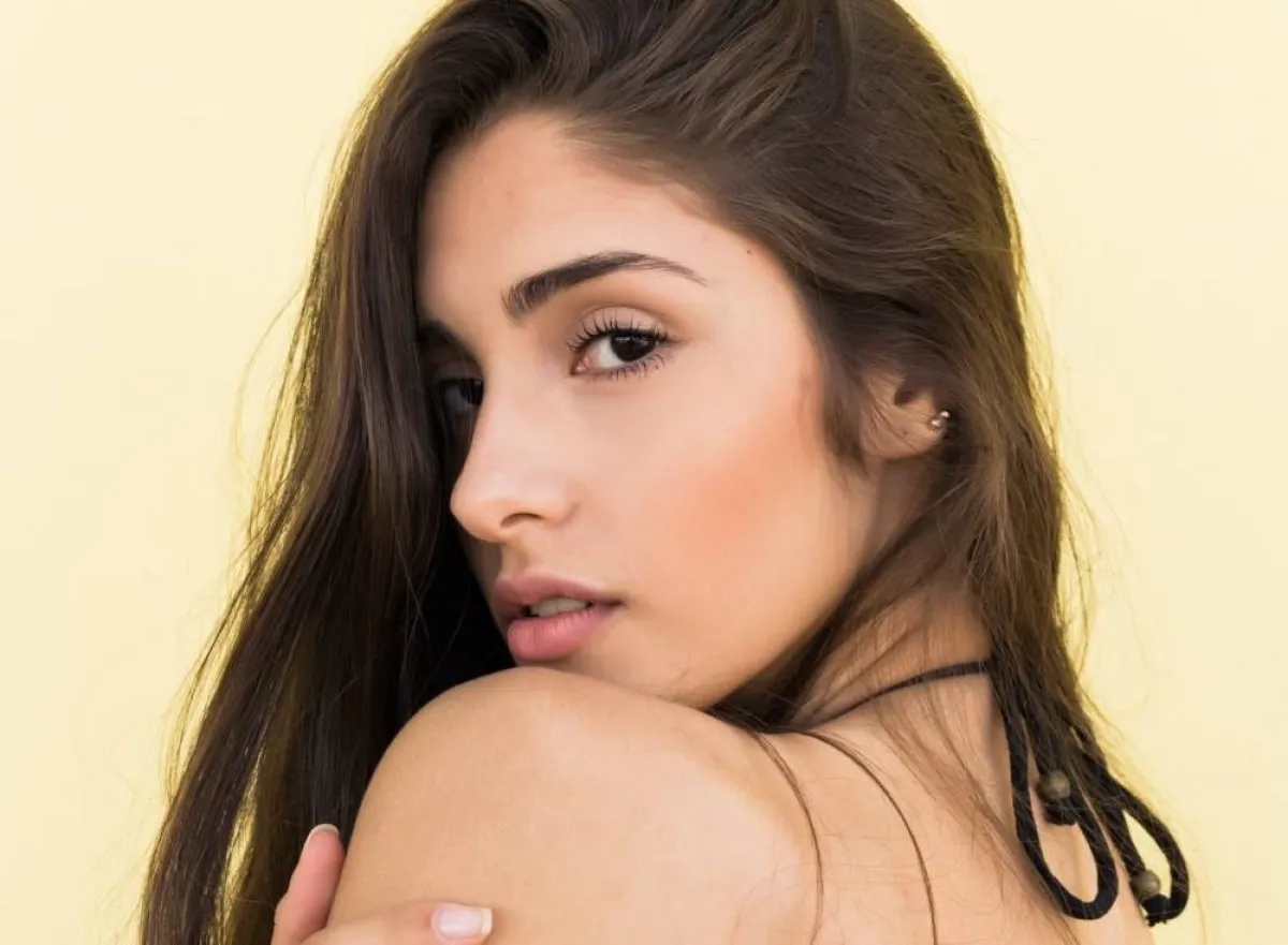 دعي نورك يسطع