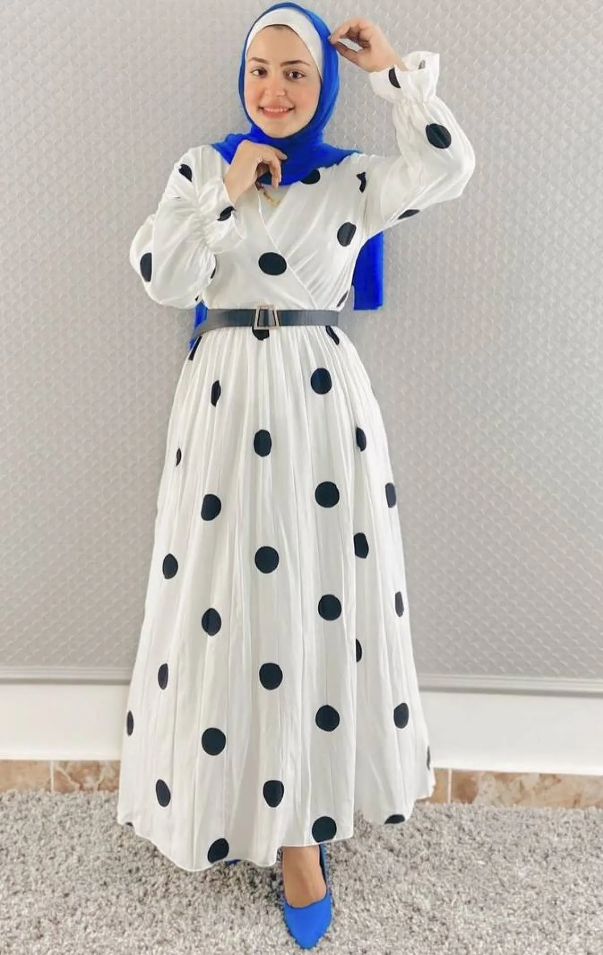 فستان بحزام للخصر