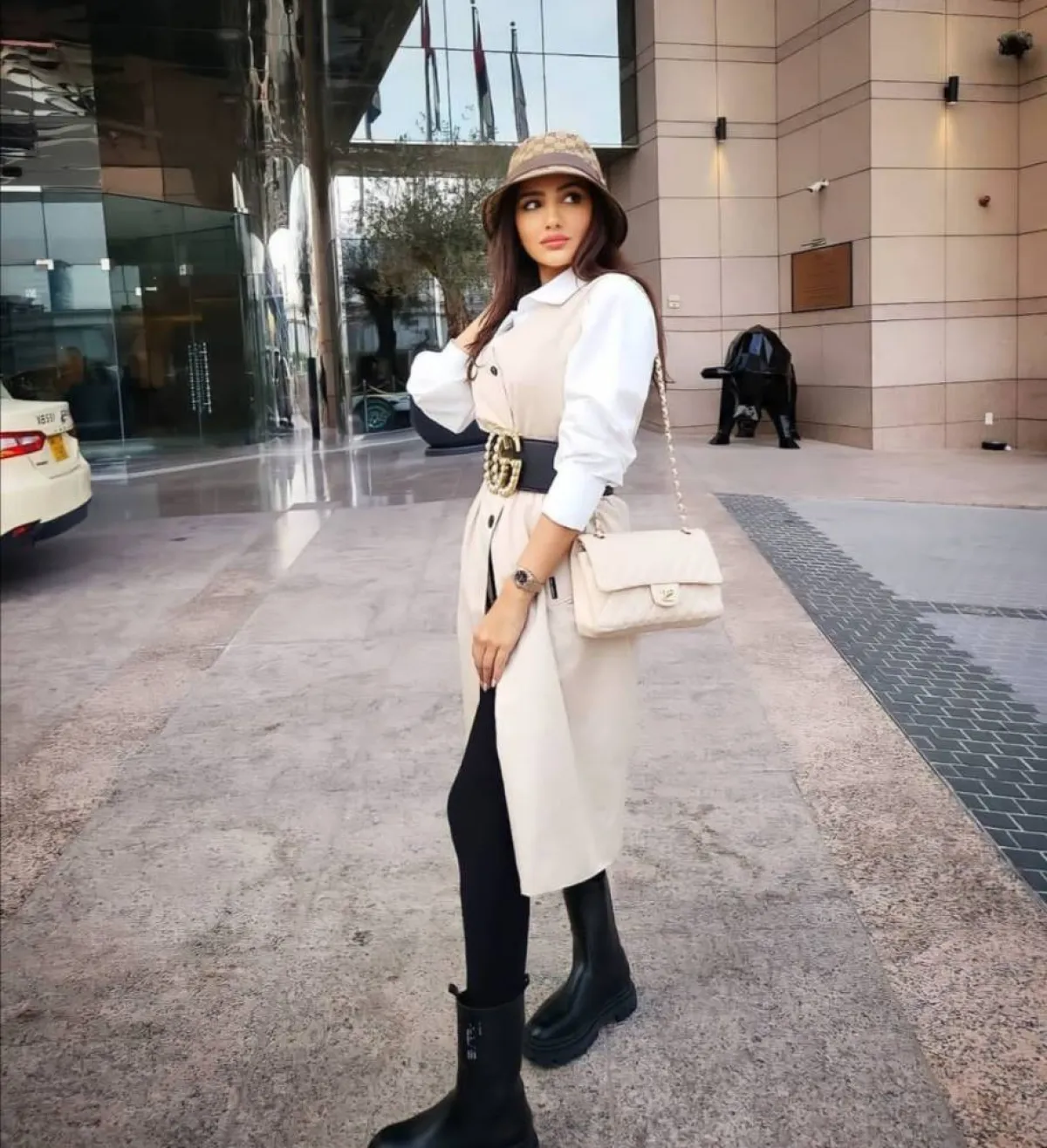 إطلالات مي عمر باللون الأبيض