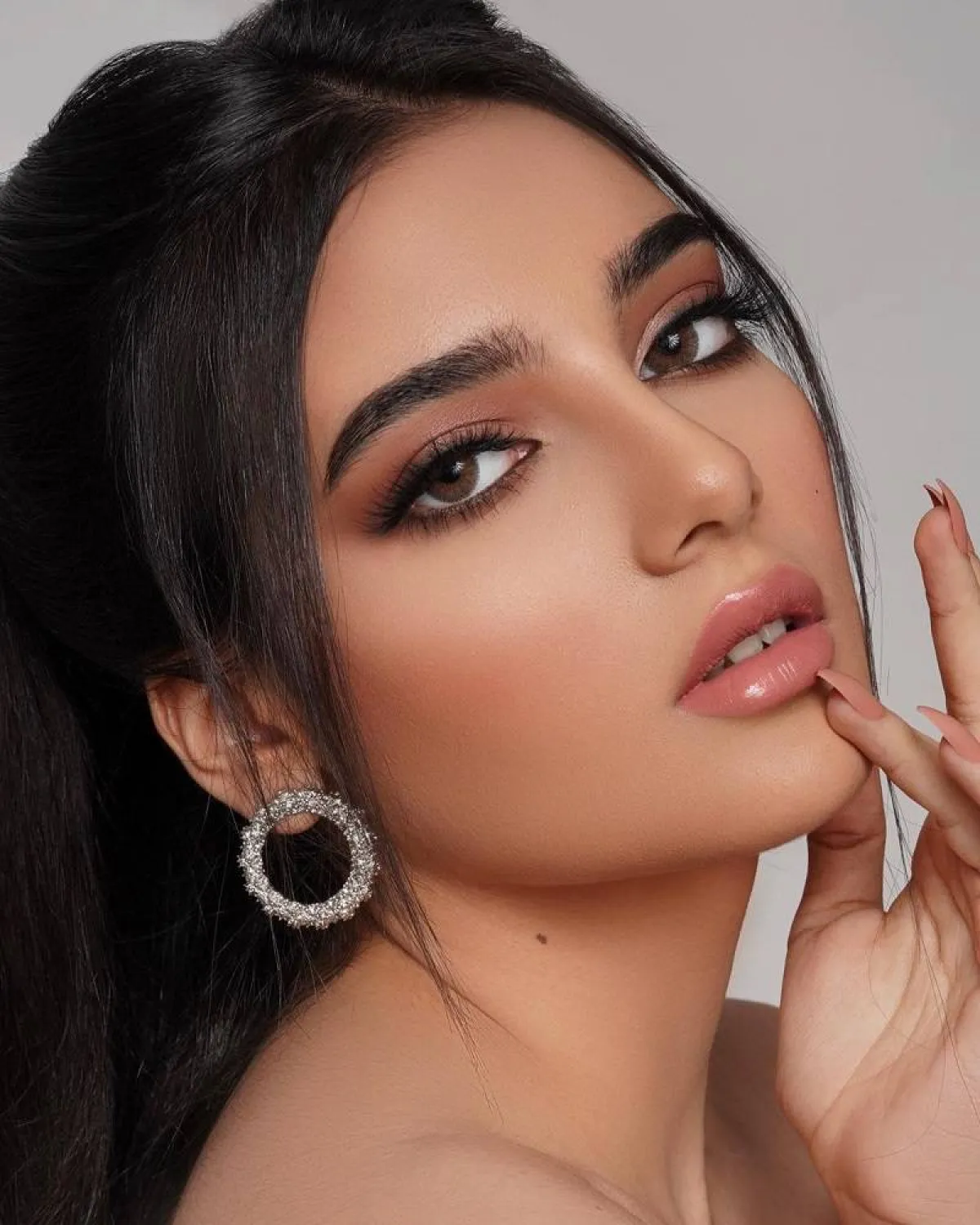 ألوان مكياج