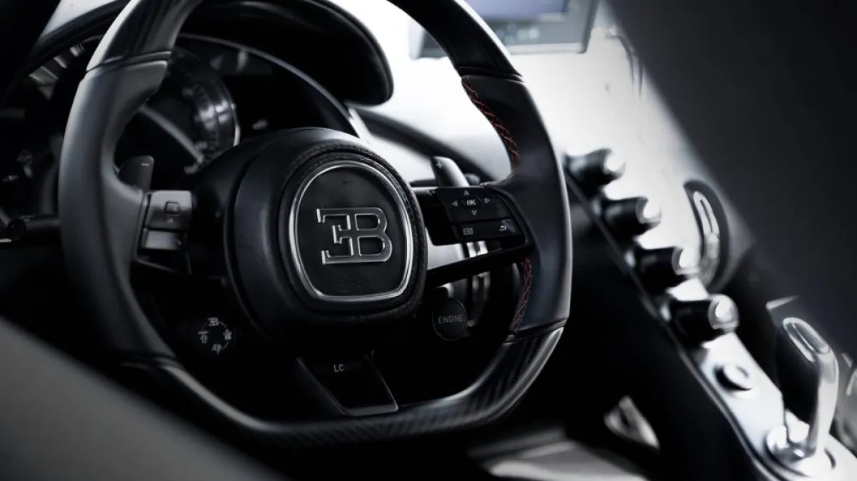 داخلية بوجاتي شيرون سوبر سبورت 