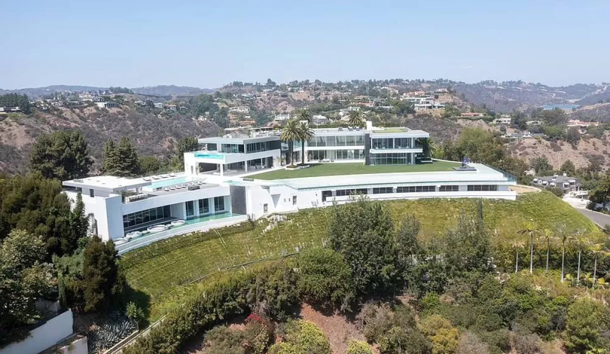 بيع أغلى منزل فى أمريكا بمزاد افتراضي بعد إفلاس صاحبه 