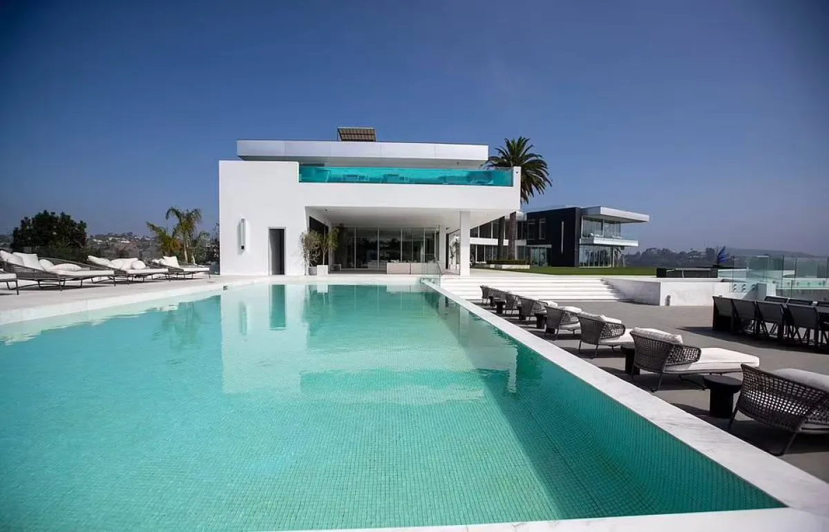 بيع أغلى منزل فى أمريكا بمزاد افتراضي بعد إفلاس صاحبه 