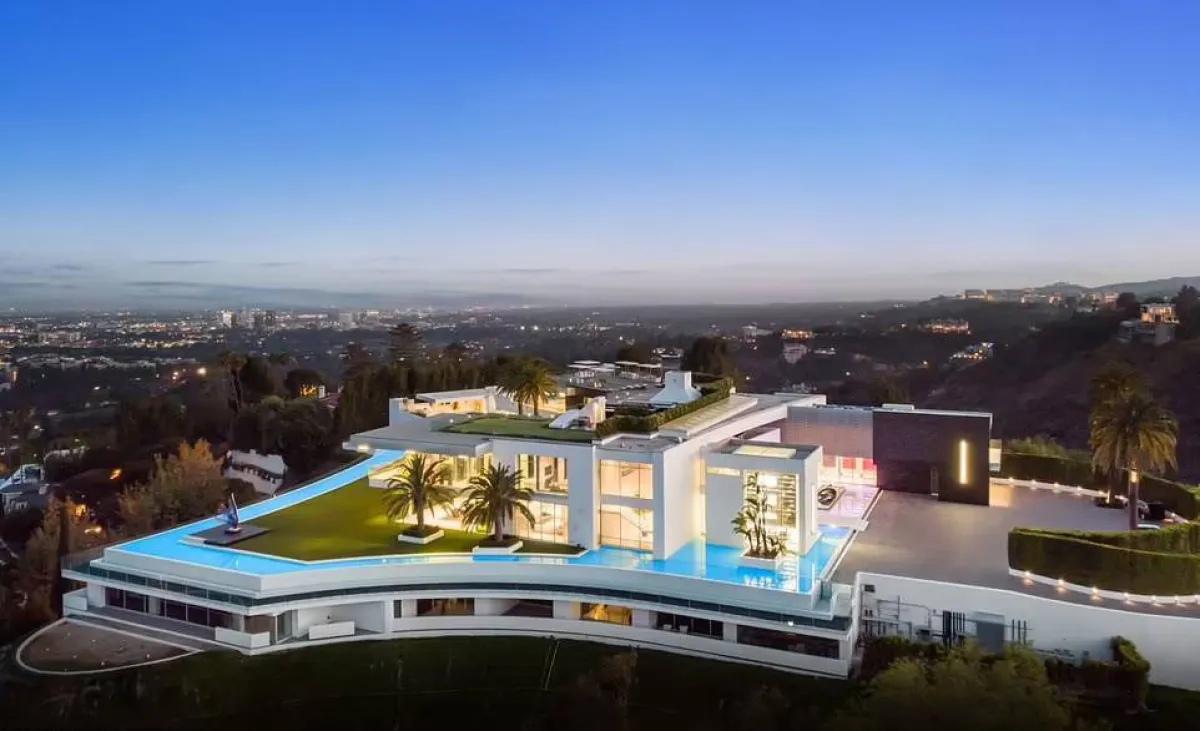 بيع أغلى منزل في أمريكا بمزاد افتراضي بعد إفلاس صاحبه 