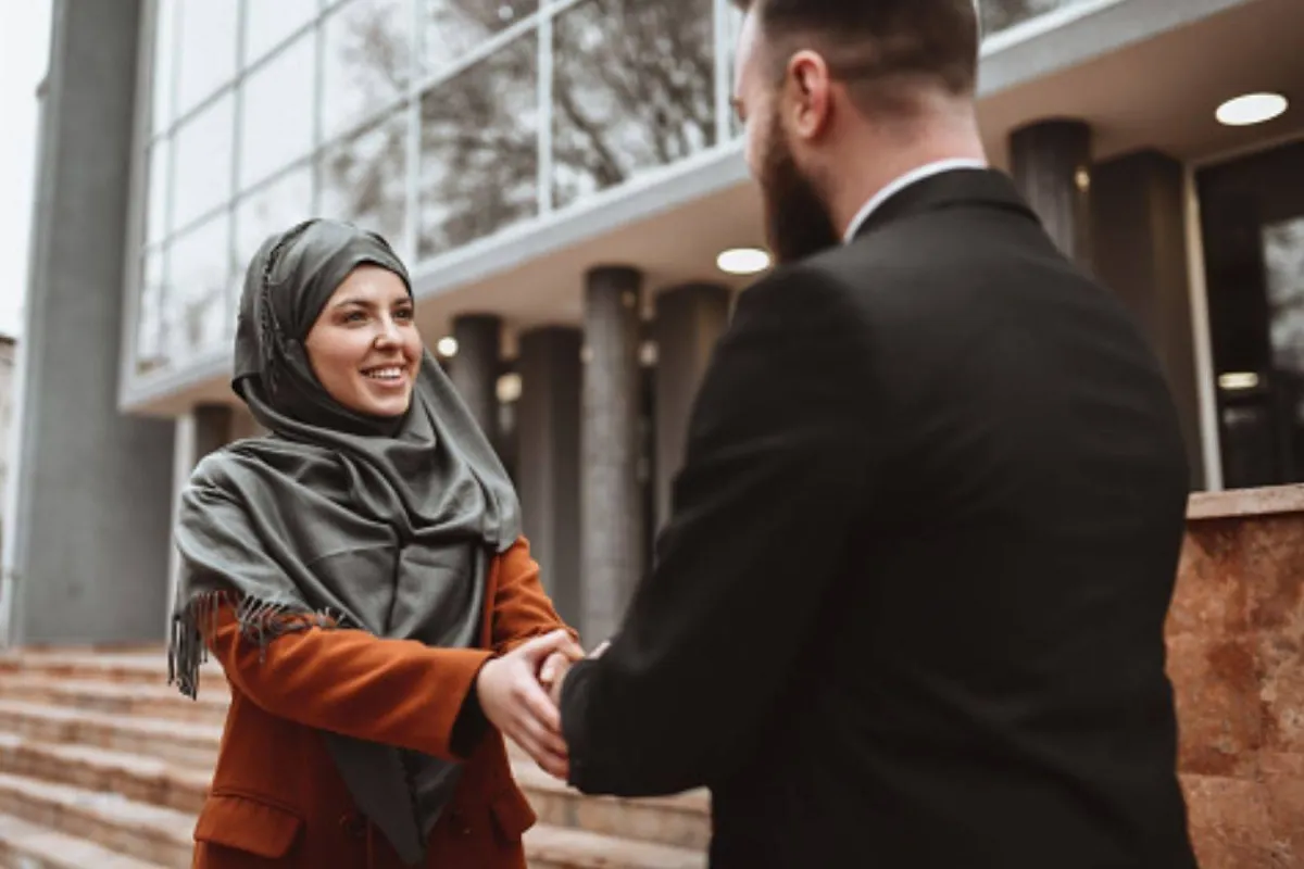 الاهتمام بالخطيب