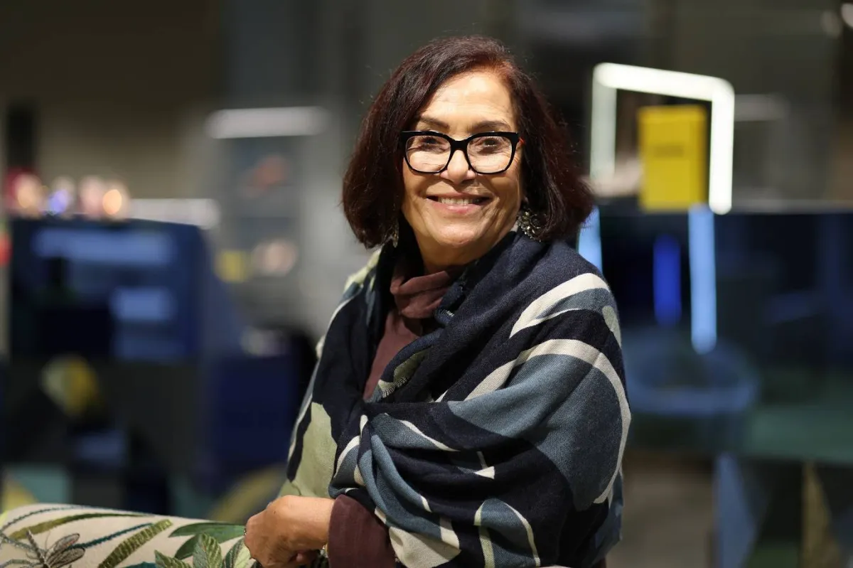 مصممة المجوهرات عزة فهمي 