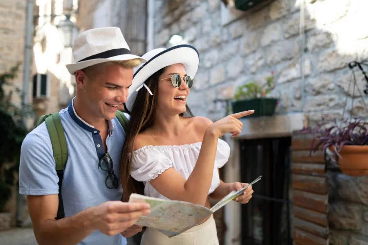 زيارة أماكن جديدة ومختلفة داخل الوجهة السياحية