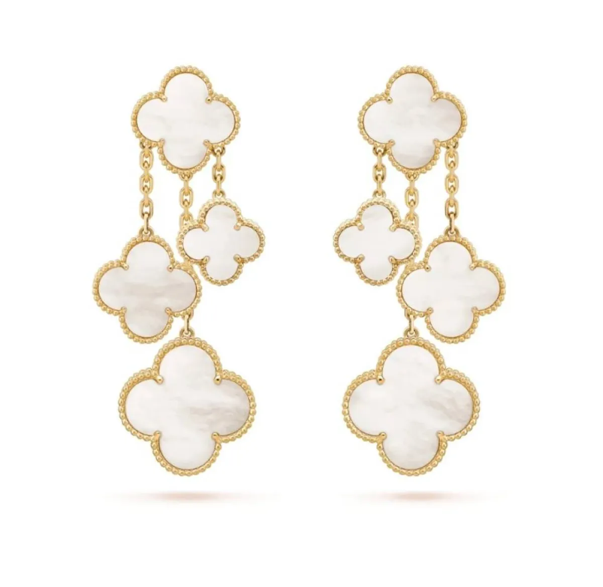 أقراط Magic Alhambra من فان كليف آند أربلز Van cleef&Arpels