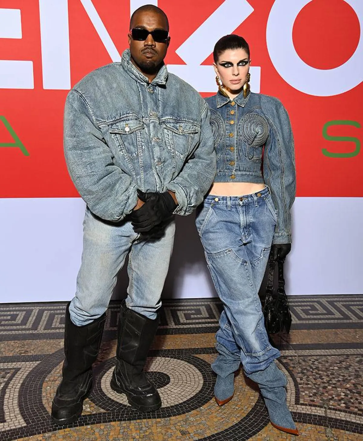 جوليا فوكس في عرض كنزو