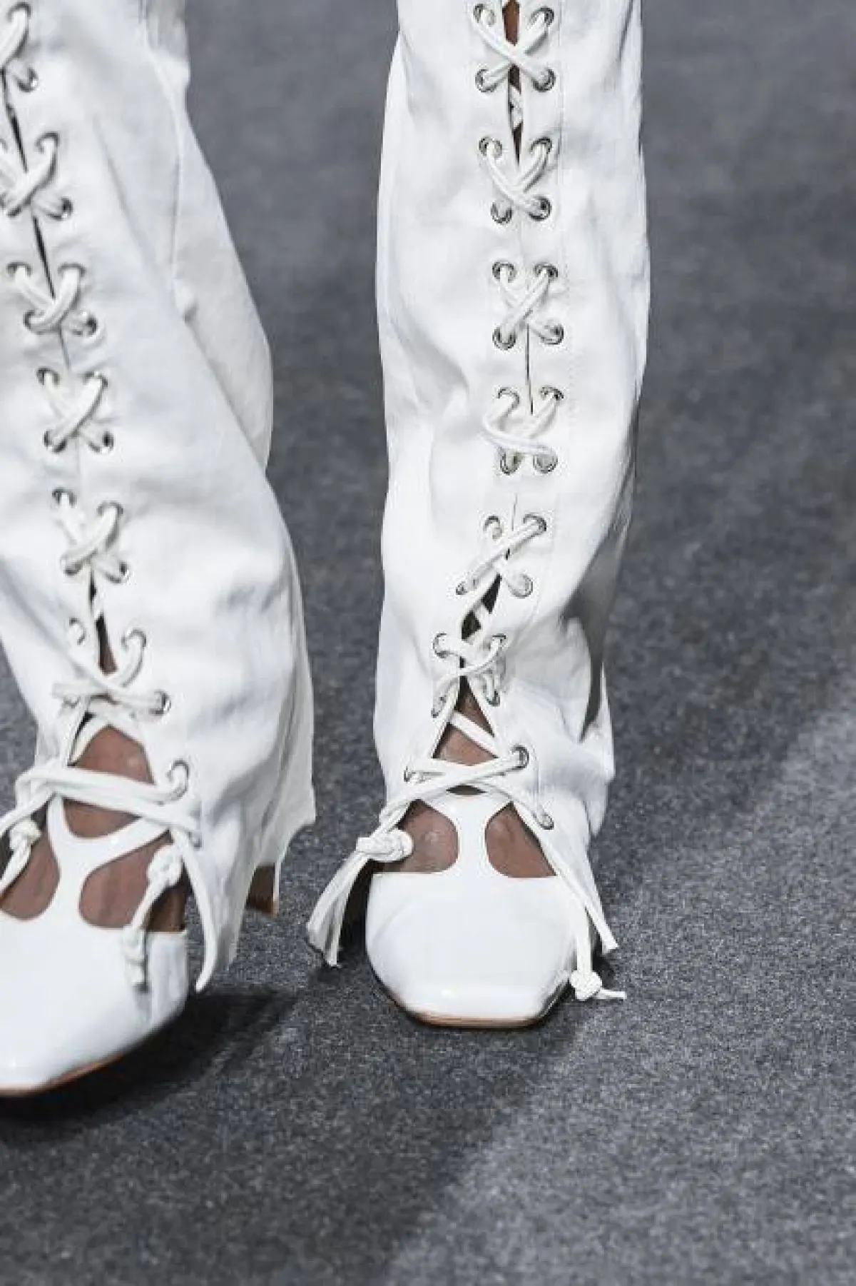 صندل أبيض من دروم  Drome