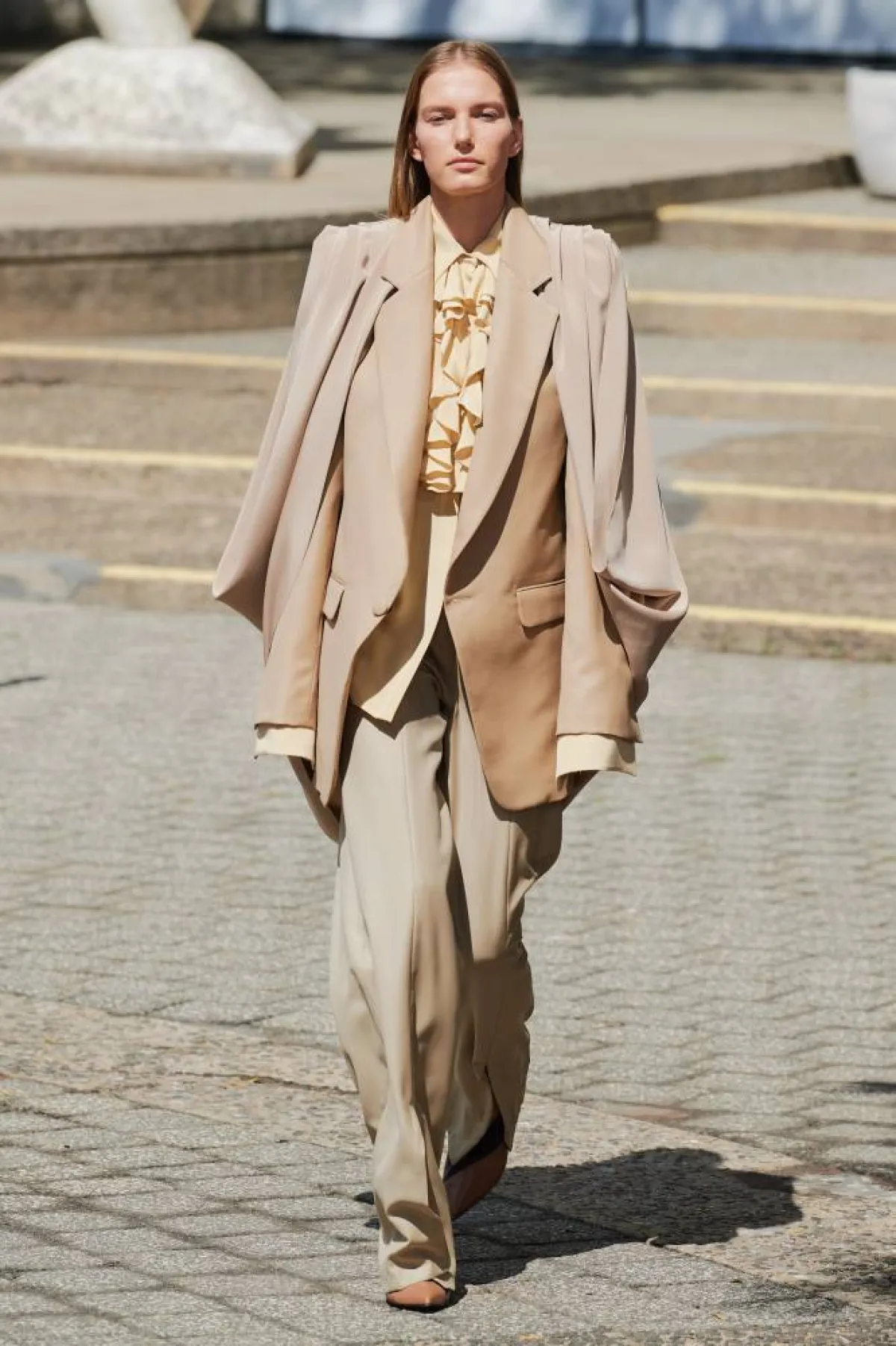 موديلات بدلات ربيعية