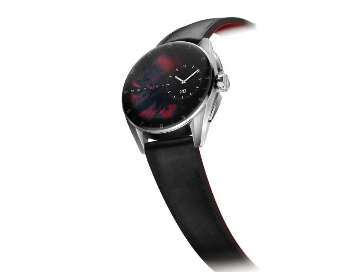 ساعة CONNECTED CALIBRE من تاغ هوير TAG Heuer