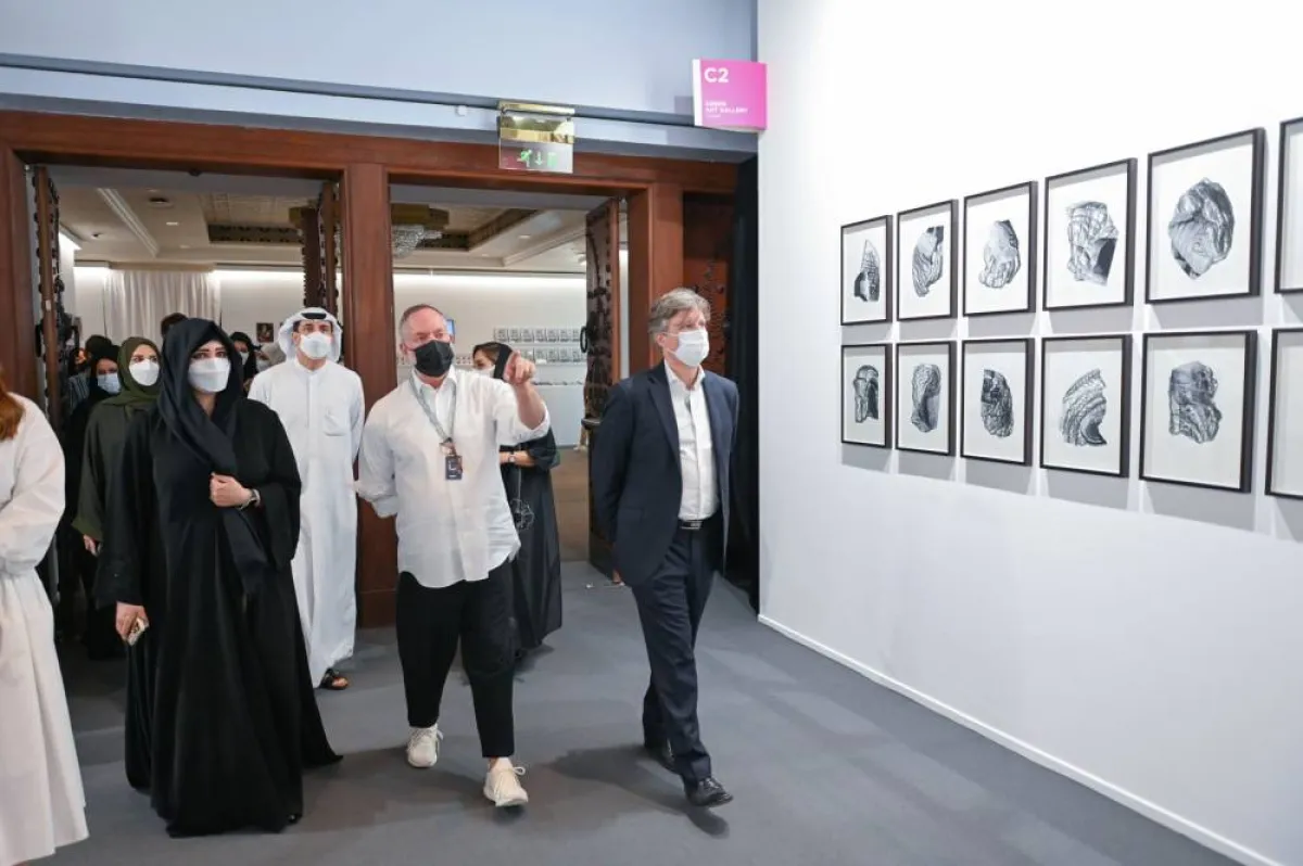 لطيفة بنت محمد بن راشد تفتتح معرض "آرت دبي"- الصورة من وام